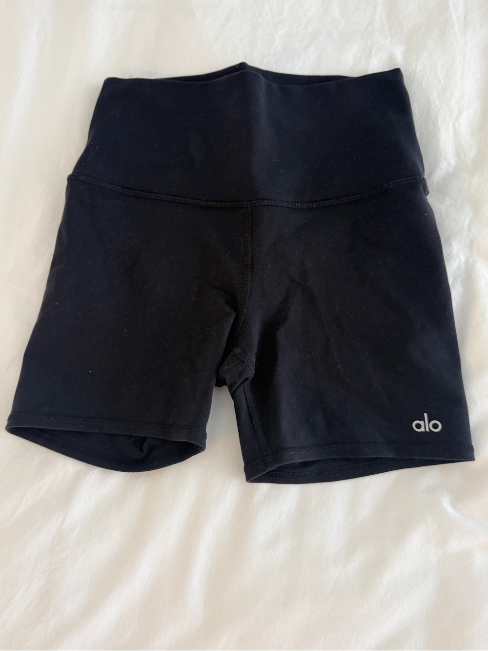 ALO Yoga High-Rise Black Performance Bike Shorts Sz 4